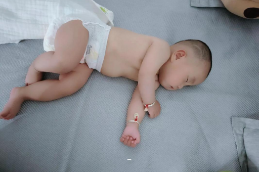 孟津6个月宝宝的辅食